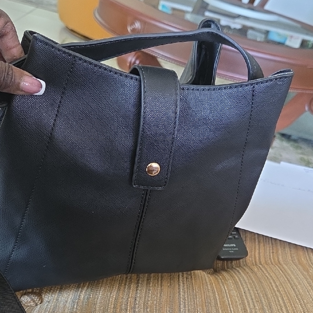 Lulu Dharma Shoulder Bag